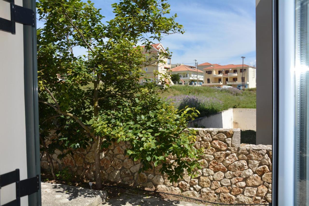 Lotus Sea View Studio Apartment 2 Lixouri Exterior photo